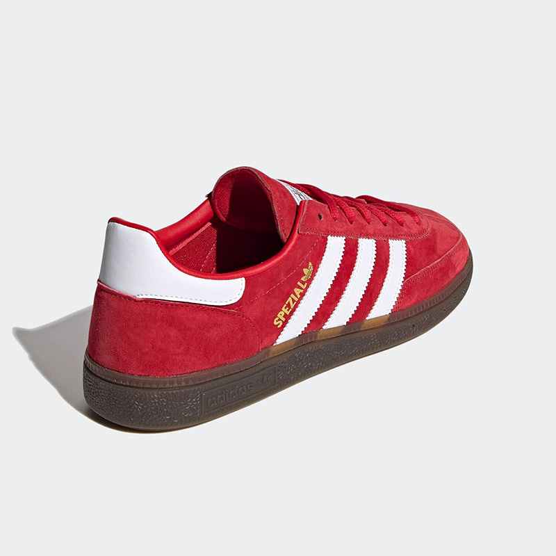 Street Fashion Hong Kong - Zapatillas Adidas Trefoil Retro de Gamuza