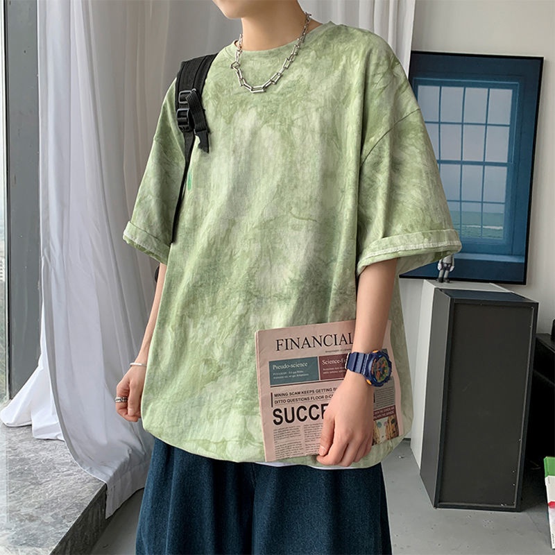 Camiseta negra de manga corta  - Street Fashion Hong Kong reseña y precio